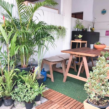 Lost And Found Bed And Breakfast Bangkok Luaran gambar