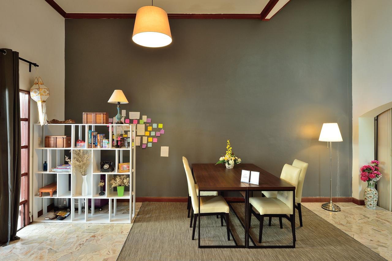 Lost And Found Bed And Breakfast Bangkok Luaran gambar