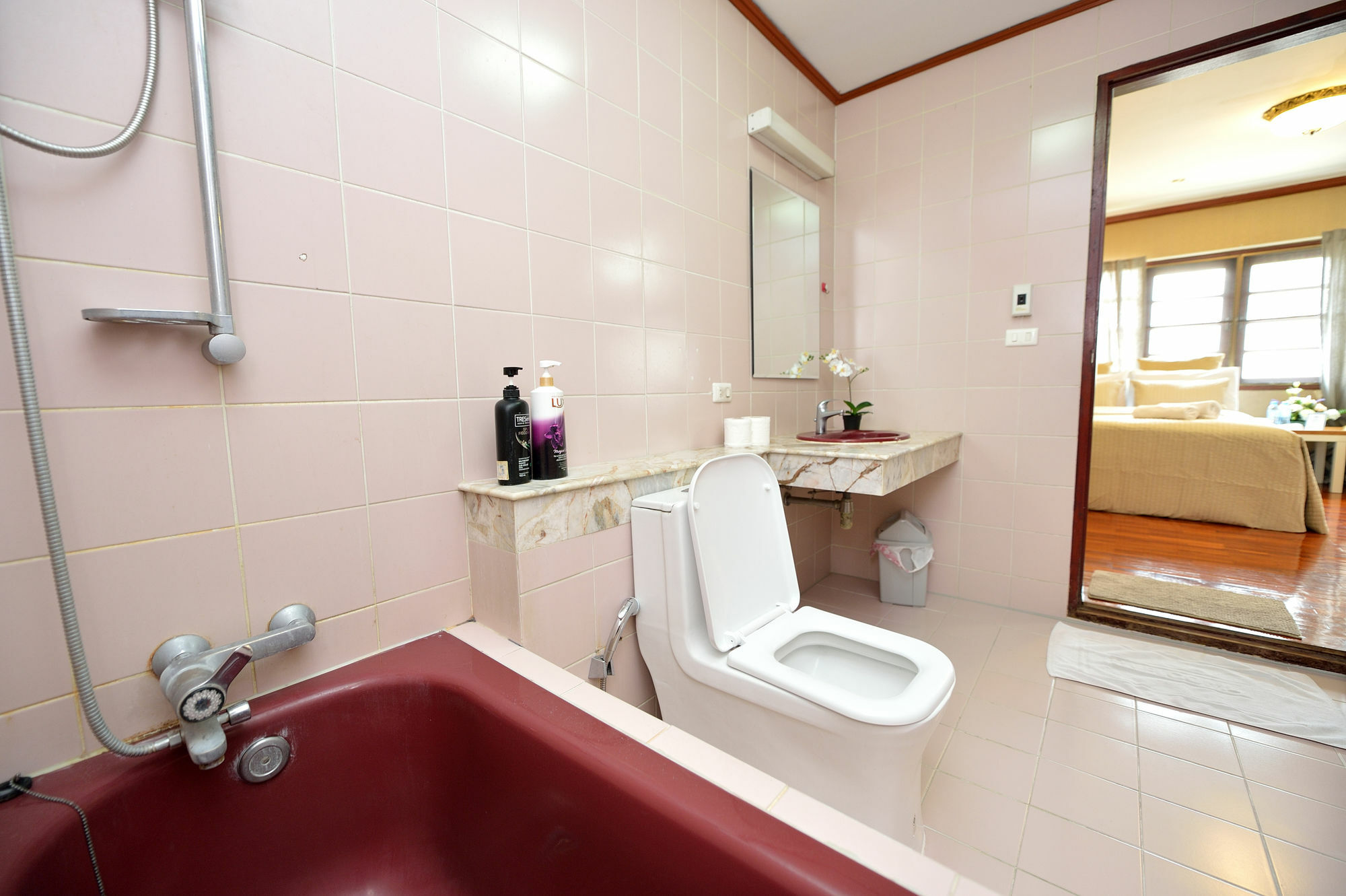 Lost And Found Bed And Breakfast Bangkok Luaran gambar